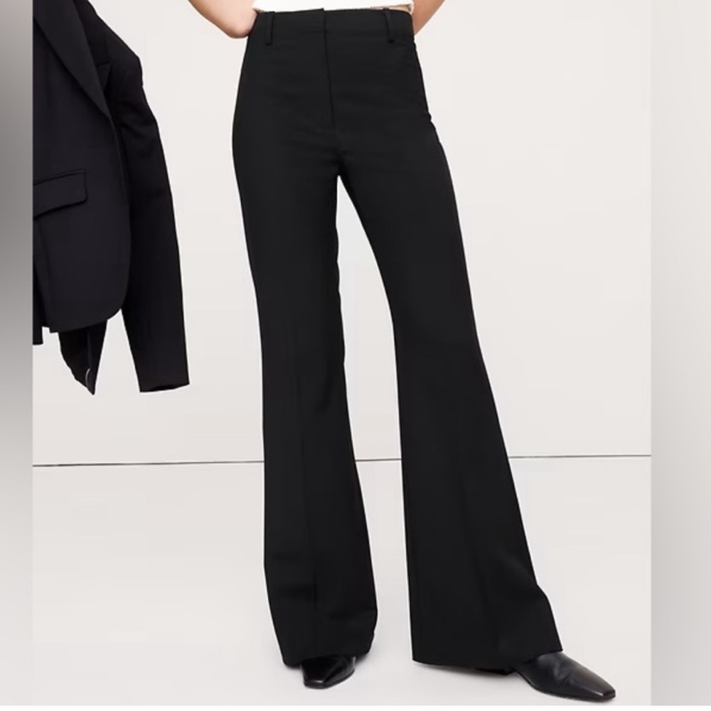 NWT! Banana Republic Black High Rise Flare Italian Wool Pant (#826931) -4 LONG 🖤